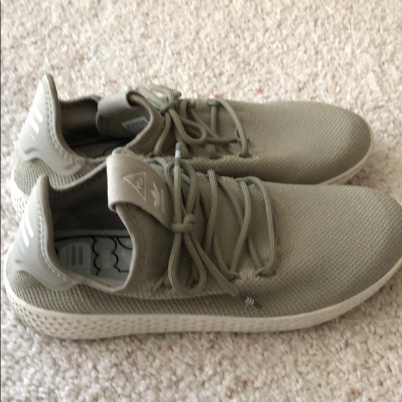 Adidas human race olive Clearance